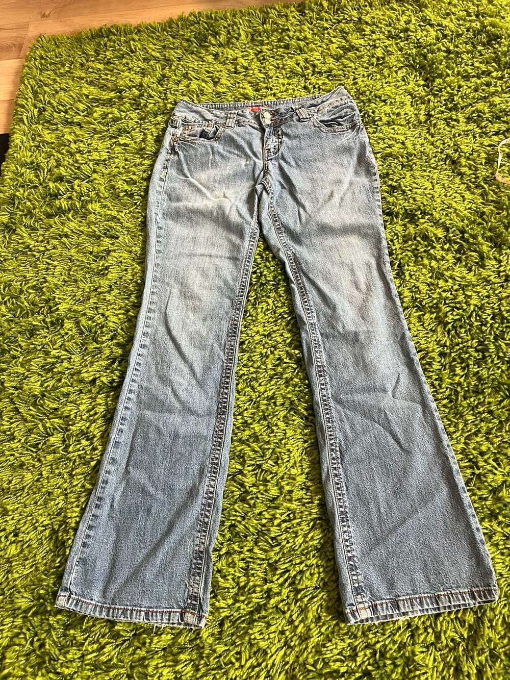 No Boundaries Vintage Y2K Low Rise Bootcut Jeans Junior Size 7 Embroidered Back